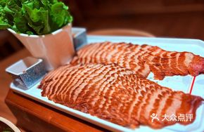 No.16 Gold Charcoal-Roasted Pork