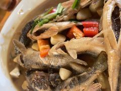 -芦茨金富饭庄·25年老字号·专做稻草鸡