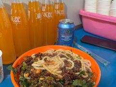 -玲玲米粉·新疆现炒米粉(大十字总店)