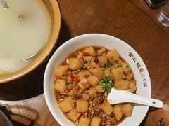 -富正毅三下锅·湘西韵味(天门山索道店)