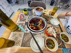 -顶上头·螺蛳火锅(五一新村店)