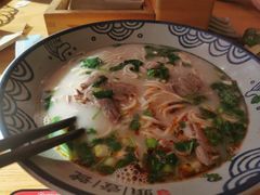 -头壹号  羊汤·饸饹面·大油条(嘉华店)