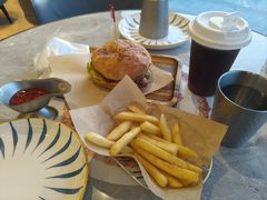 -必胜客(港悦广场店)