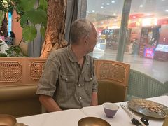 -桂满陇·手作小笼包&江南叫花鸡(中山公园店)