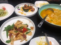 笋尖兰豆炒腊味-高第街56号港式餐厅·精选(世茂广场宽厚里大明湖店)