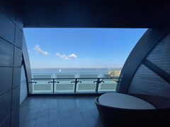 -上海滴水湖皇冠假日酒店