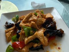 -天天向上素食餐厅(五台山店)