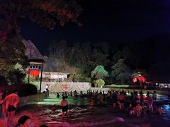 -森波拉火山温泉