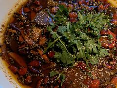 -八府香鸭·啫啫煲(华山路店)