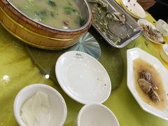 -巨元河鲜酒楼·清远特色菜名店(英德店)