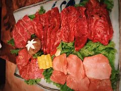 -炼火烤肉店