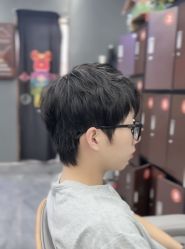 点击看大图 -藤野造型烫发染发