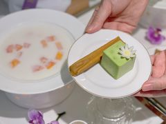 -燕庭·纯燕窝·甜品下午茶(南京西路店)