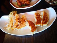 煎饺子-拉面莊夢語＆中华料理八椿