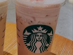 樱花初绽拿铁-星巴克(武汉光谷青年汇店)