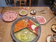 -巴卤社老火锅(财富店)