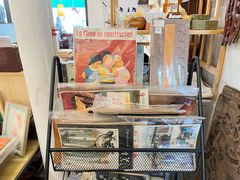 -邊城書店