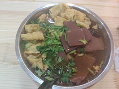 -柳州肥姨妈大骨螺蛳粉(东靖路店)