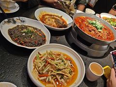 -万重锦·人文川菜馆(骡马市店)