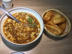 小油条配酸辣汤-味莊·青岛菜(云霄路店)