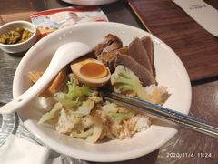 金奖卤鹅肉饭-陈鹏鹏潮汕菜(宝安机场T3航站楼店)