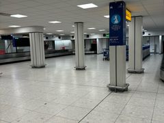 -格拉斯哥国际机场