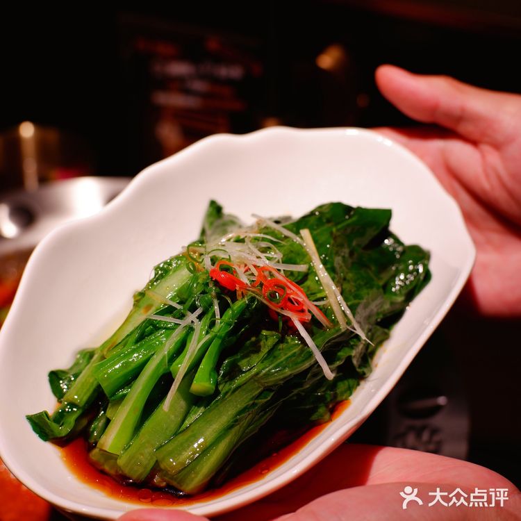 愿每个在深圳的姐妹都能刷到这家肉蟹煲🦀，真的好香！