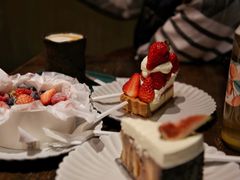 草莓芝士挞-黑草莓(重庆路店)