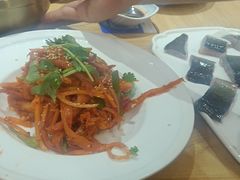 -青瓦餐厅·生鱼片·韩园烤肉(西塔店)