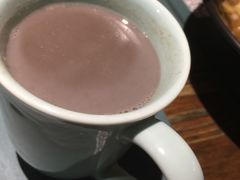 现磨豆浆-八月美食小馆(银泰城总店)