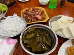 -黄利砖万峰林布依特色酸笋牛肉馆