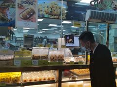 面包甜点陈列柜-鲍师傅糕点(百盛西南商都店)