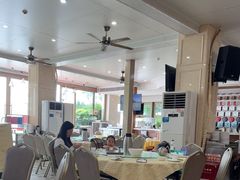 -鹏城人家海鲜酒家·23年老字号(较场尾店)