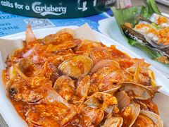 -东海岸人工湖美食村