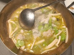 -香山湖家家宴(中山陵店)