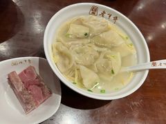 刀鱼馄饨-老半斋(福州路店)