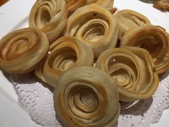 老济南油旋-闫府私房菜·百年鲁菜(恒隆店)
