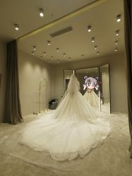点击看大图 -Renee芮亦婚纱