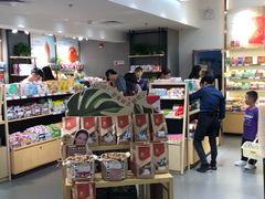 零售区-良品铺子(白云新世界店)