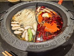 -宽板凳老灶火锅(台湾街店)