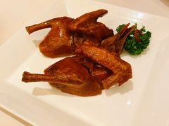 玻璃烧乳鸽-利苑酒家(宜安广场店)