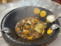 -粘豆包柴火铁锅炖