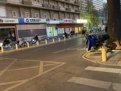 -宜必思酒店(北京三里屯呼家楼地铁站店)