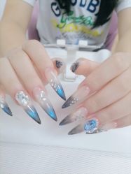 -尤米一站式美甲美睫