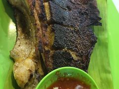 -明记烧鱼美味店