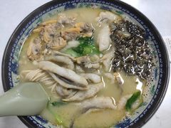 黄鱼蛤蜊面-明呈黄鱼面馆(斜土路店)