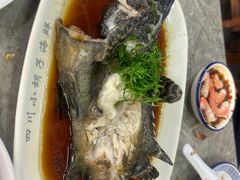 -四川小胡子海鲜(丁村万人海鲜广场店)