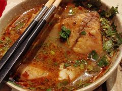 -肖肖酸萝卜鱼火锅(总店)