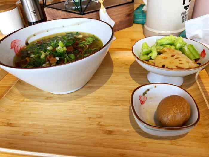 粉面含春(三元桥店)-"味道很好,店面看起来小,但是很清新很精致.