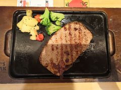 -必胜客(WOW中心城店)